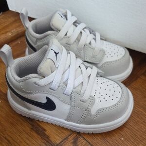 Nike Jordan Kids Sneakers - White And Navy